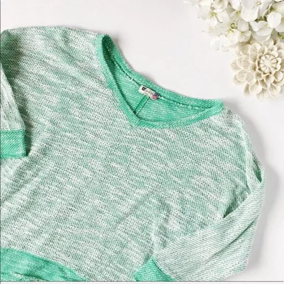 3/$20 Kut from the same Kloth Sweater - Picture 8 of 8